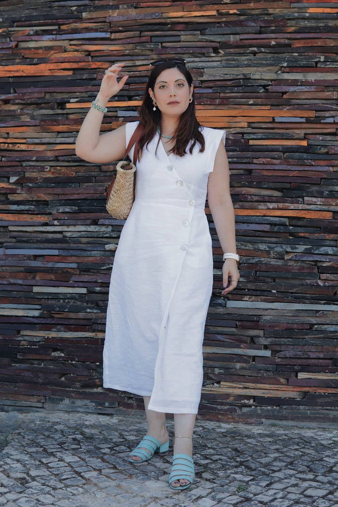 the Travel dress in Linen WHITE