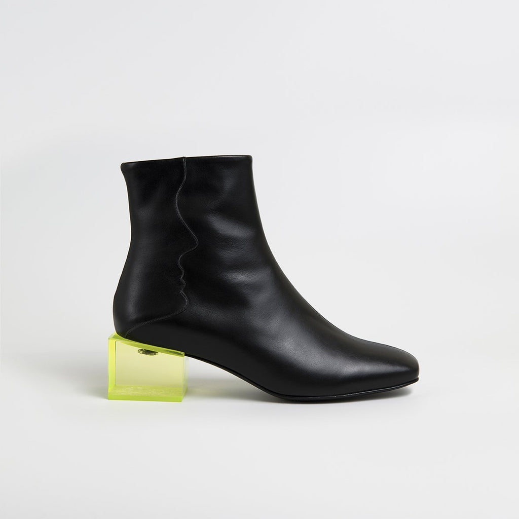 STATUETTE - Black Leather Acrylic Heel Boots